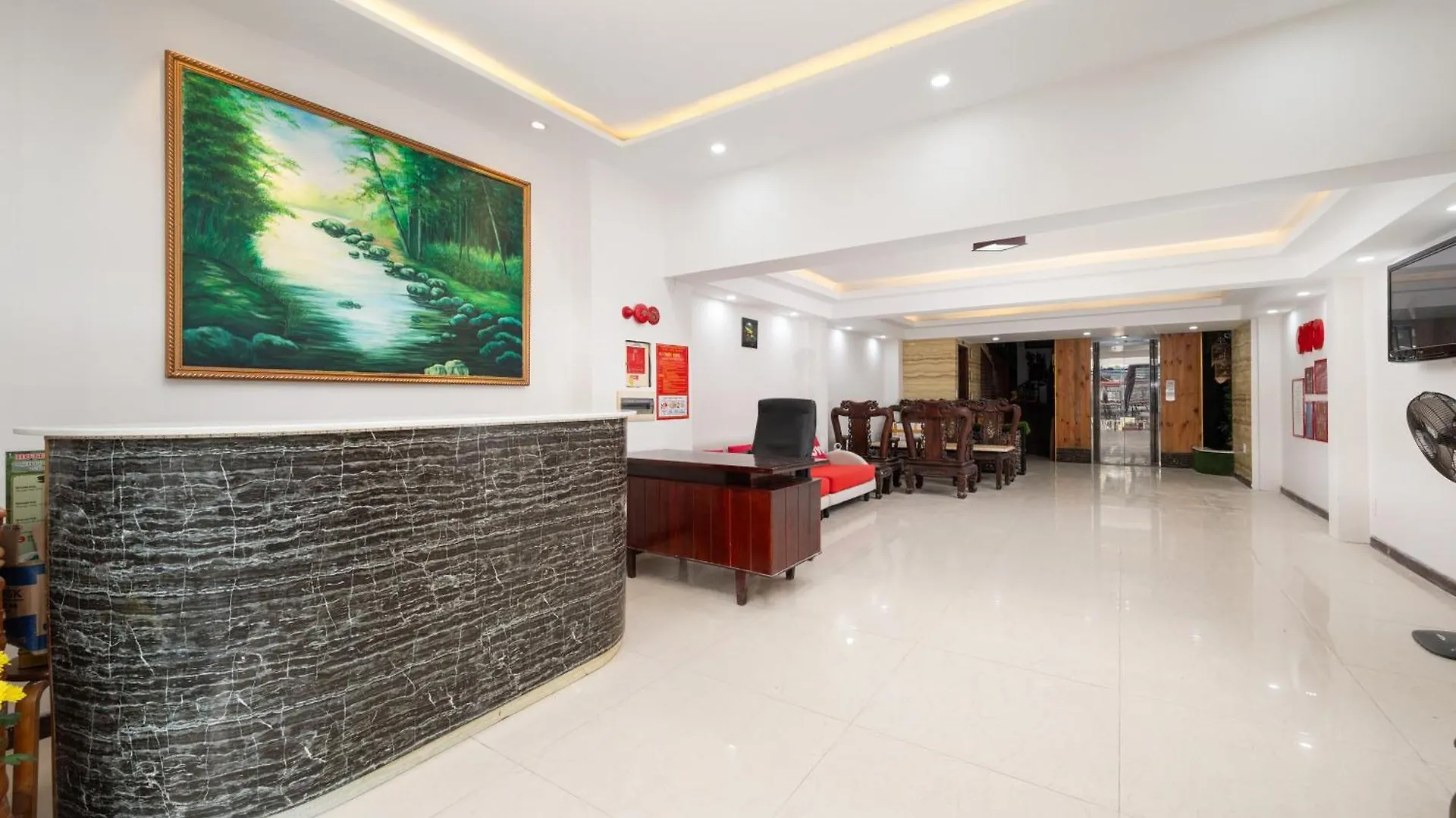 Sunshine Beach House - Center Of The Beach Da Nang 2*,  Vietnam